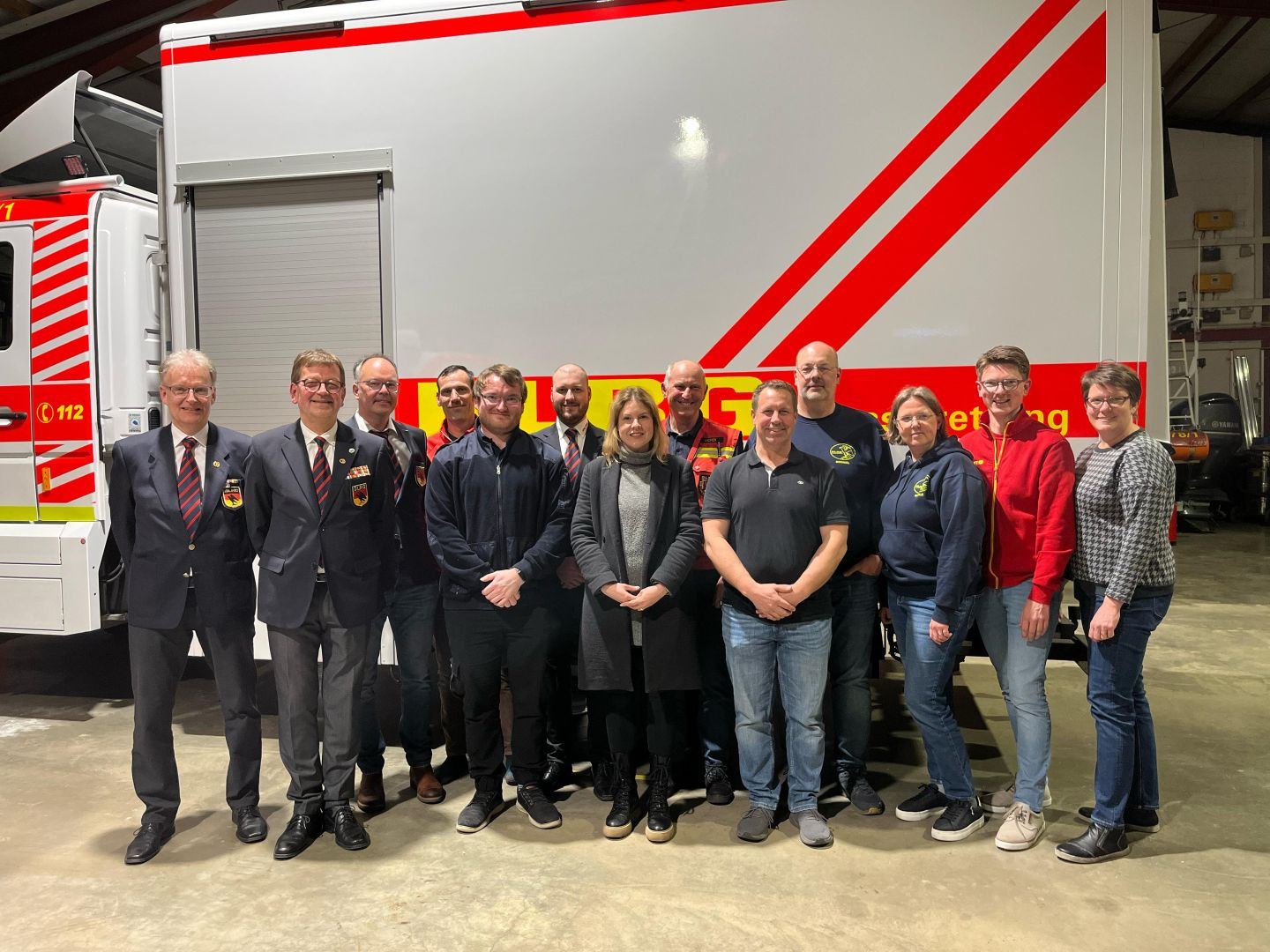 Vorstand der DLRG Horneburg/Altes Land 2025–2028 – Gruppenfoto